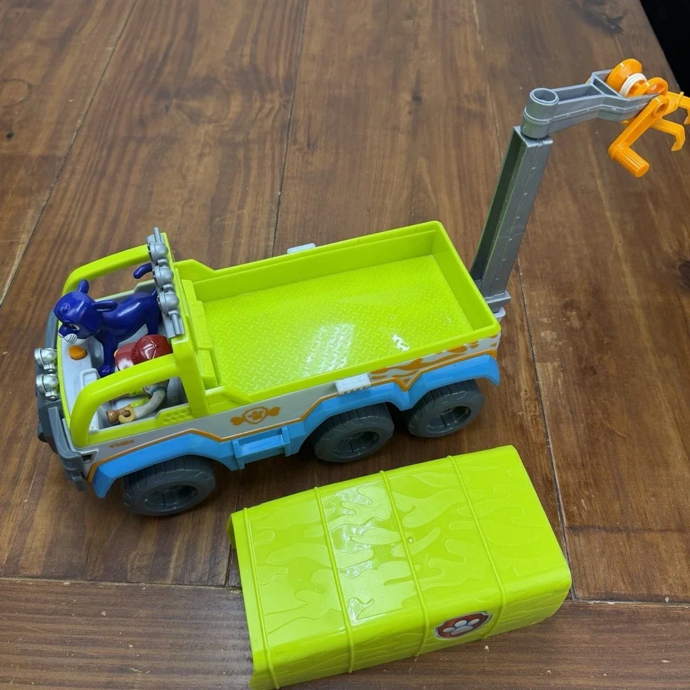 Paw Patrol Jungle Rescue Paw Terrain Vehicle with Ryder Panther Sounds & Lights